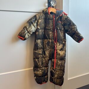 Columbia Camo Infant Snowsuit Sz 6-12 Months